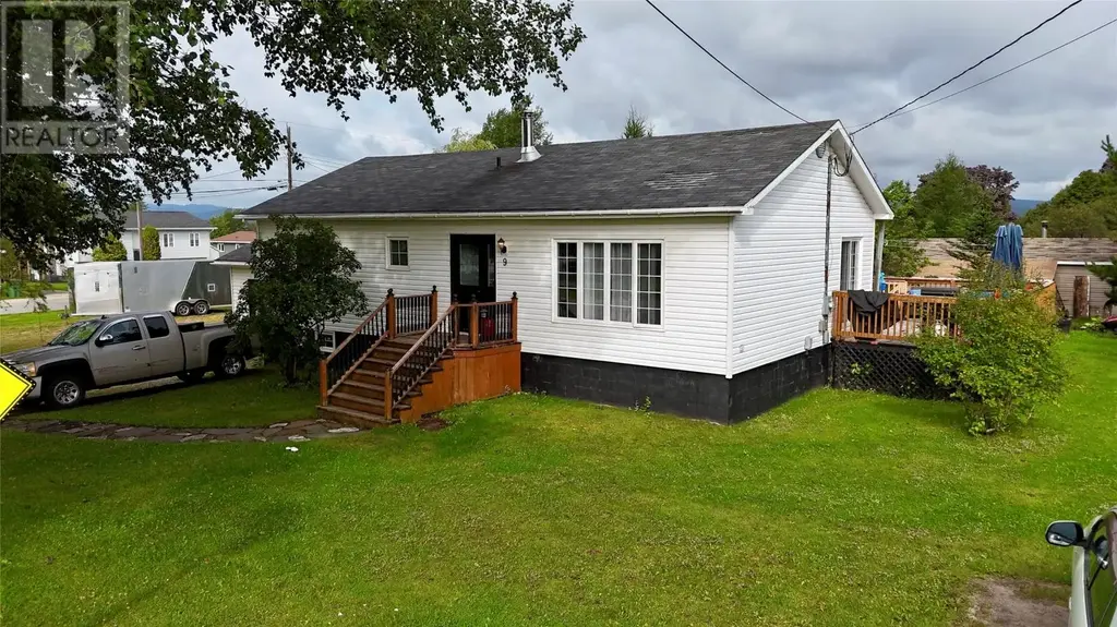 9 High Street, Deer Lake