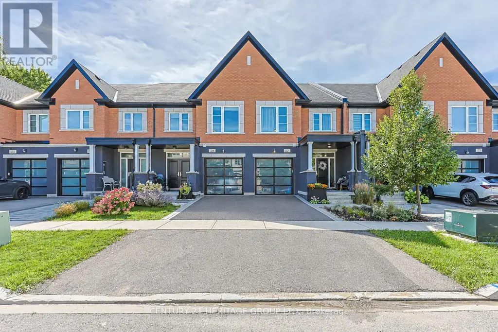 27 Lowther Avenue, Richmond Hill (Oak Ridges)