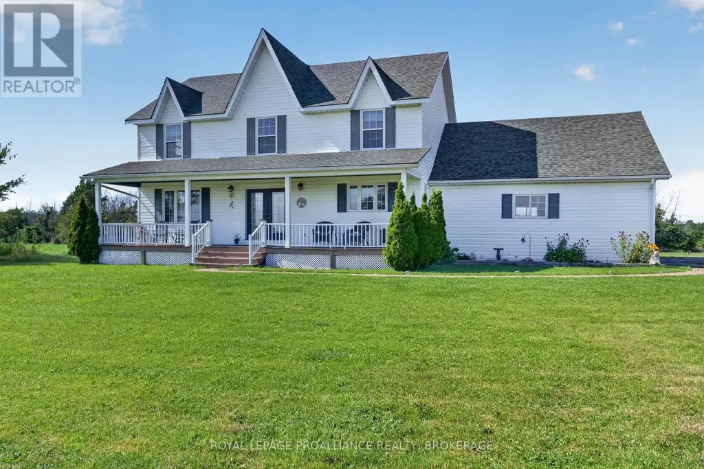 867 Millhaven Road, Loyalist (Lennox and Addington - South)