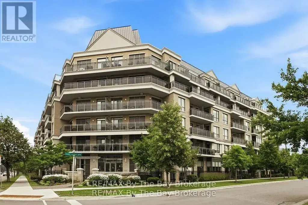 112 - 111 Civic Square Gate, Aurora (Bayview Wellington)