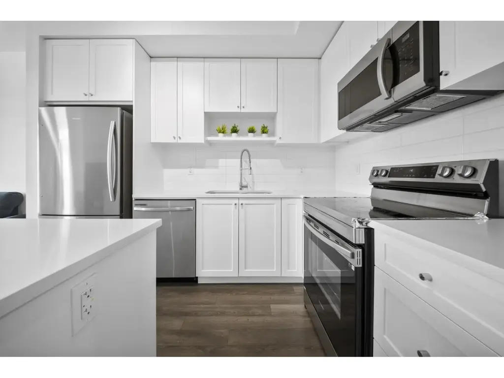 608 13623 81a Avenue, Surrey