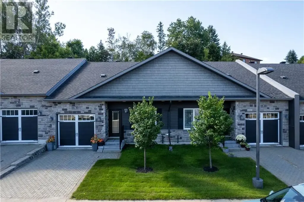 1500 Montrose Avenue Unit# 8, Sudbury