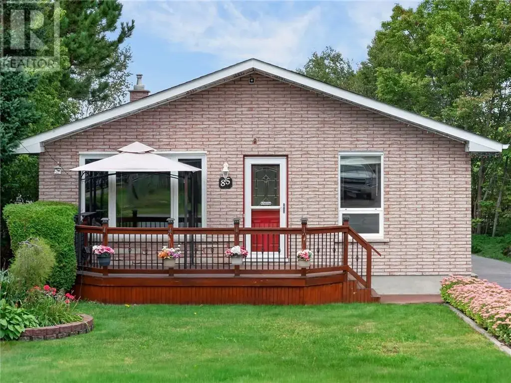 85 Ridgemount Avenue, Sudbury