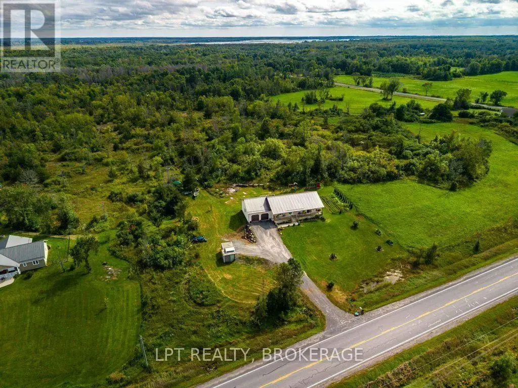 Exterior view of 3284 County Road 14 Road, Stone Mills (Stone Mills)