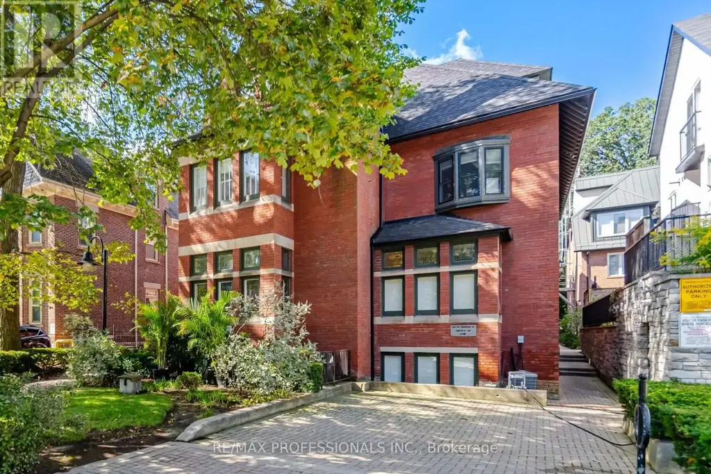10 - 228 St George Street, Toronto (Annex)
