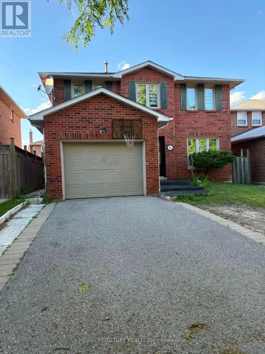 74 Parade Square, Toronto (Highland Creek)