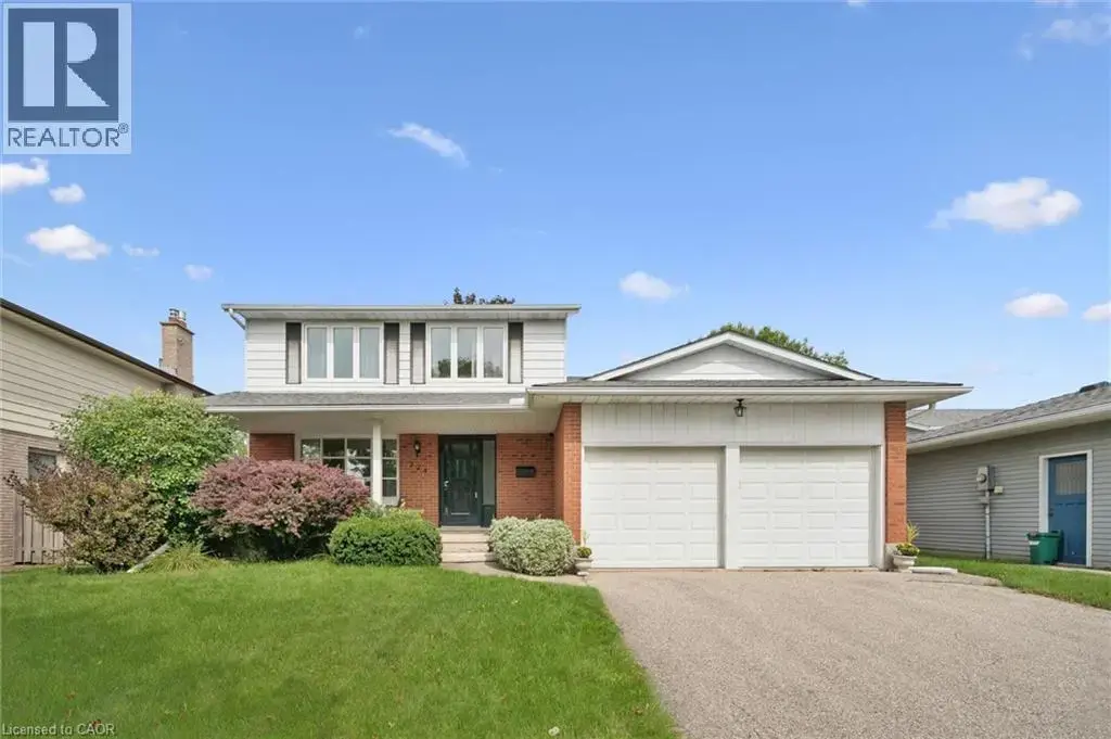 224 Foxhunt Road, Waterloo