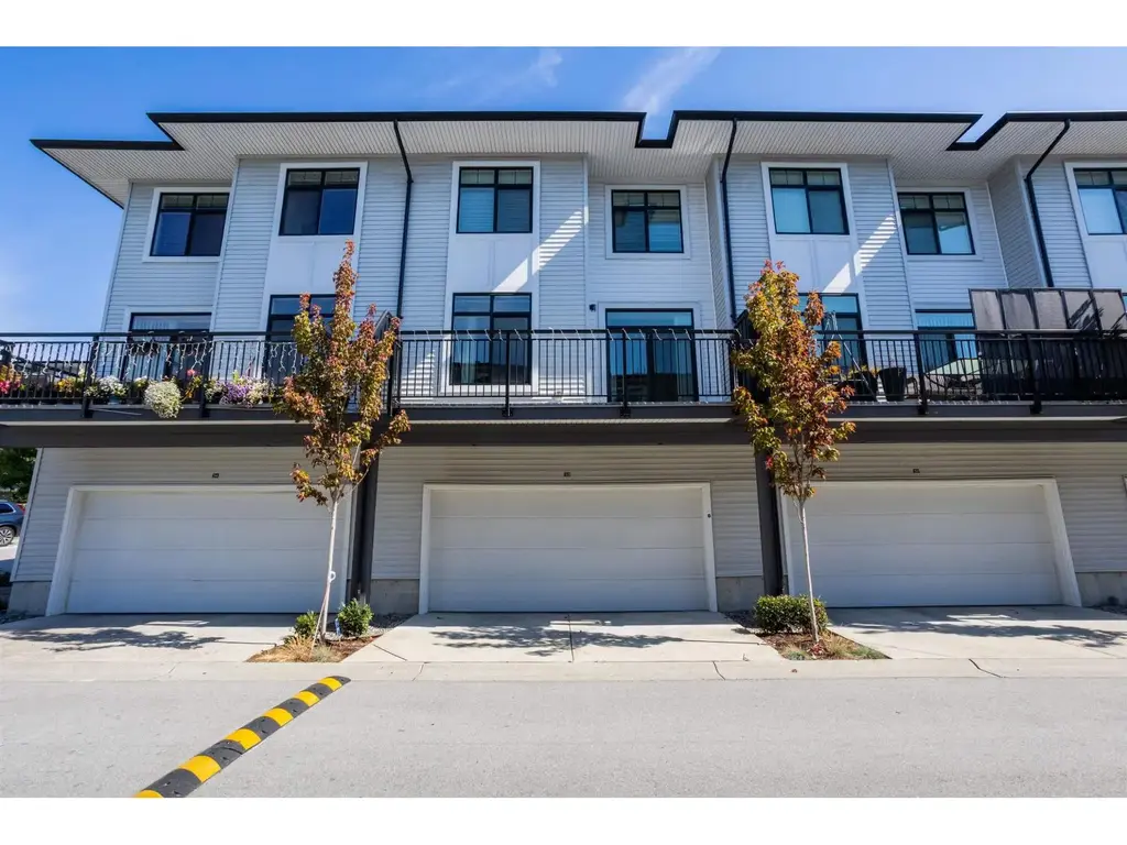 33 15235 Sitka Drive, Surrey