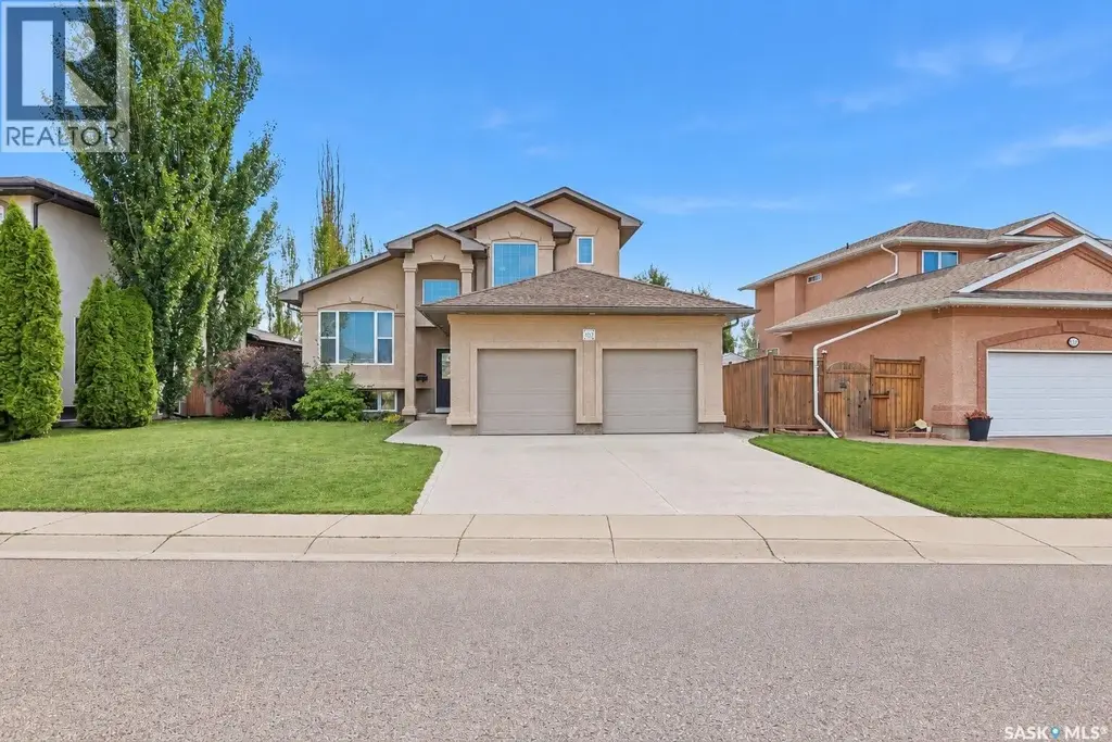 703 Beechmont Lane, Saskatoon