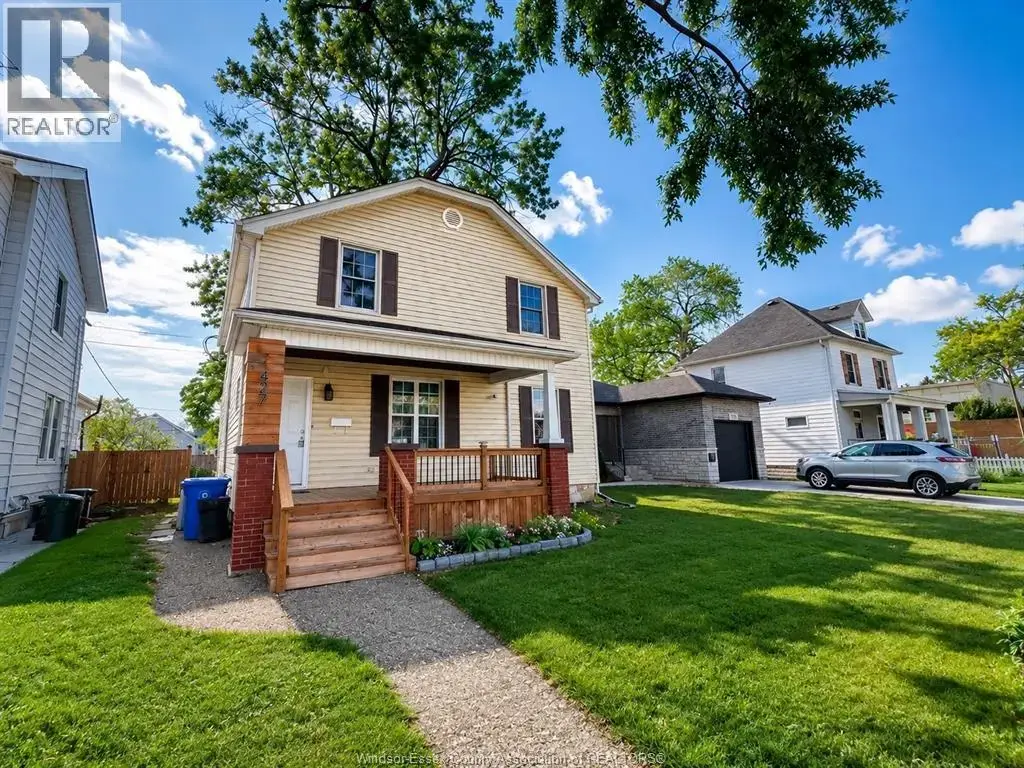 427 Cameron, Windsor