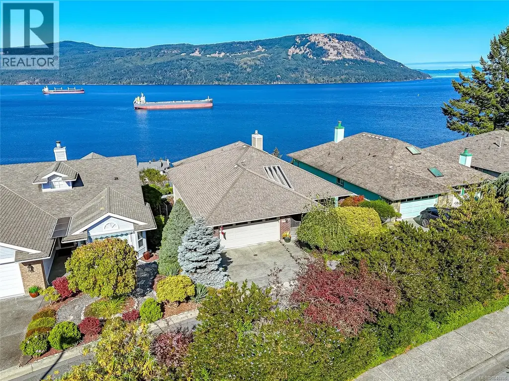 3661 Ridge Lane, Cobble Hill