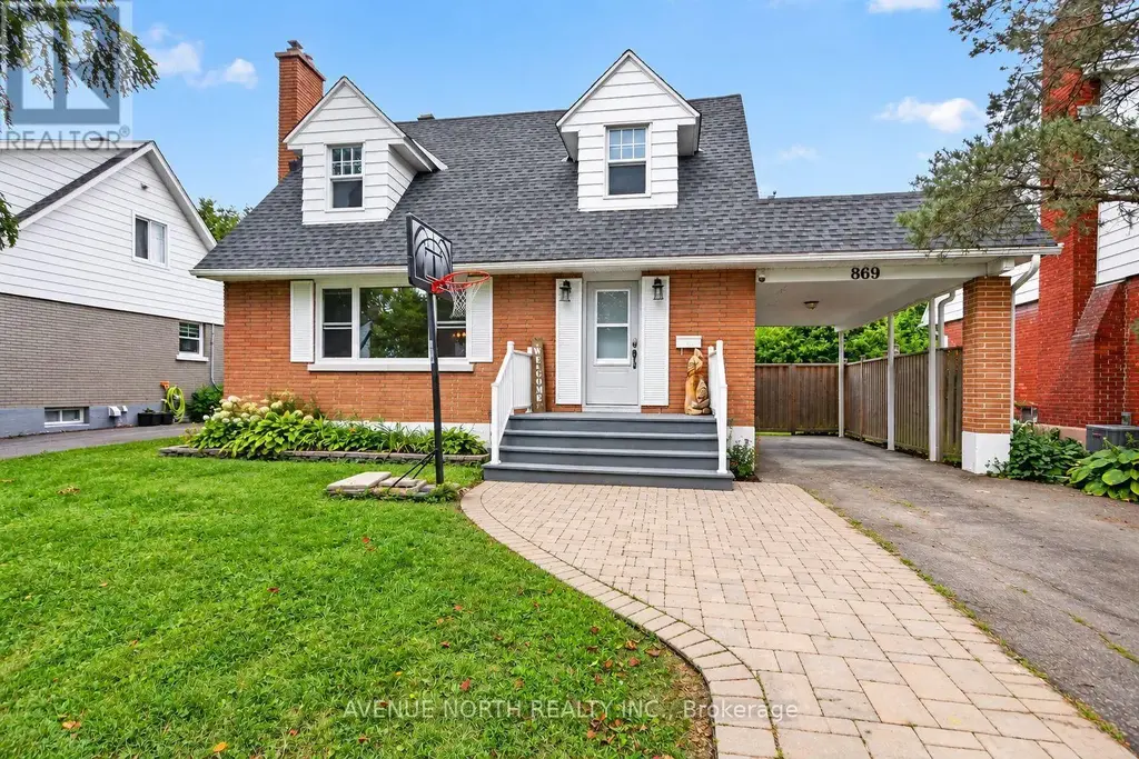 869 Chapman Boulevard, Ottawa