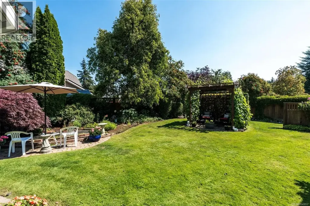 3141 Antrobus Cres, Colwood