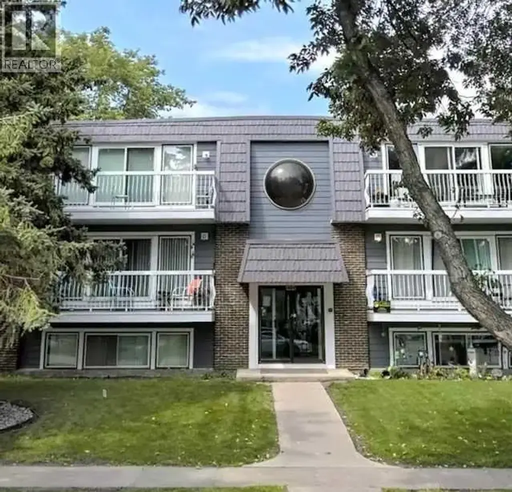 304, 4814 46 Street, Red Deer