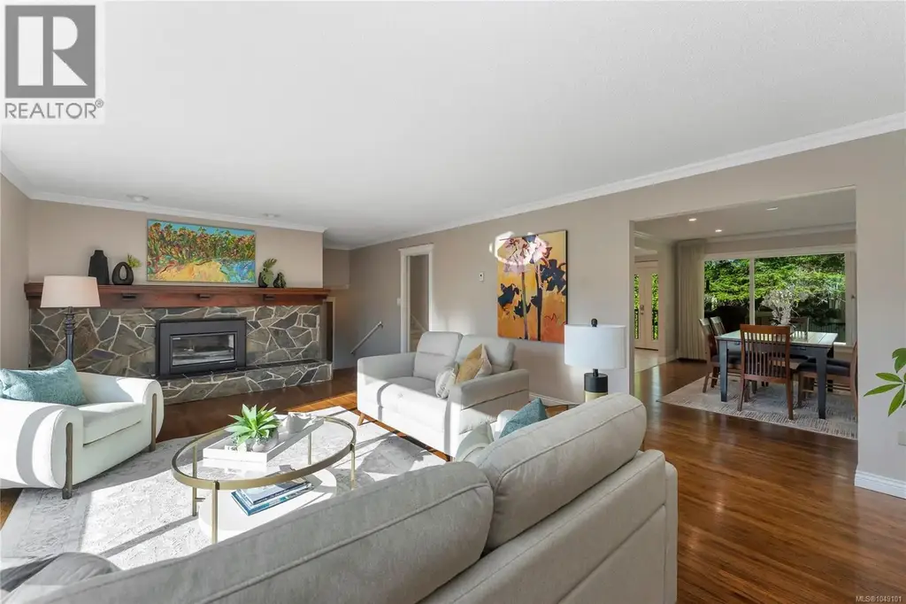 4052 Ebony Pl, Saanich