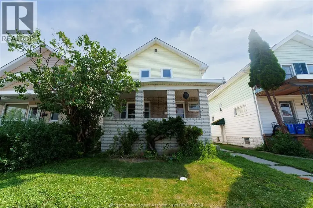 950 Elsmere, Windsor