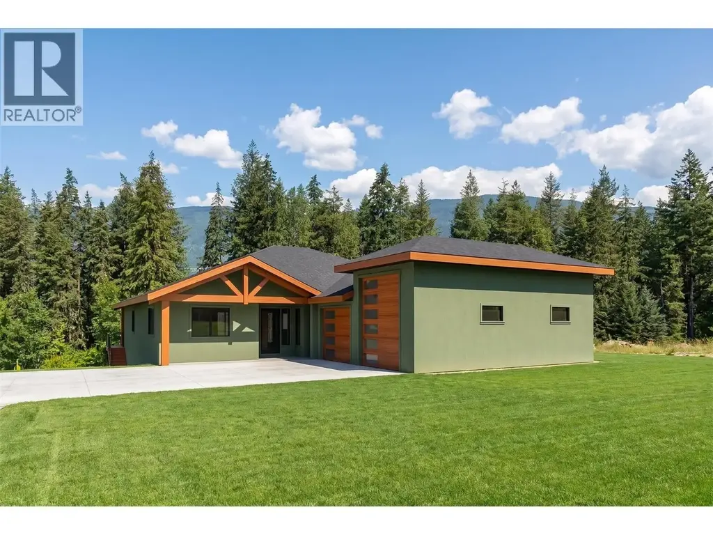 4160 20 Street Ne, Salmon Arm