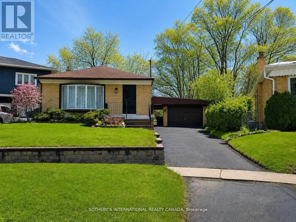 56 Courton Drive, Toronto (Wexford-Maryvale)