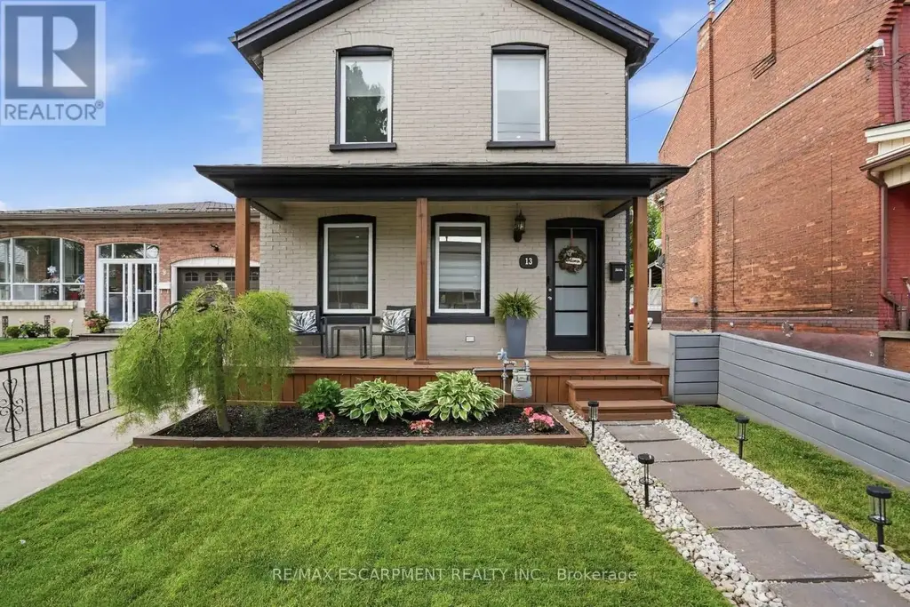 13 Picton Street W, Hamilton (North End)