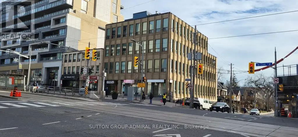 204a - 845 St Clair Avenue W, Toronto (Oakwood Village)