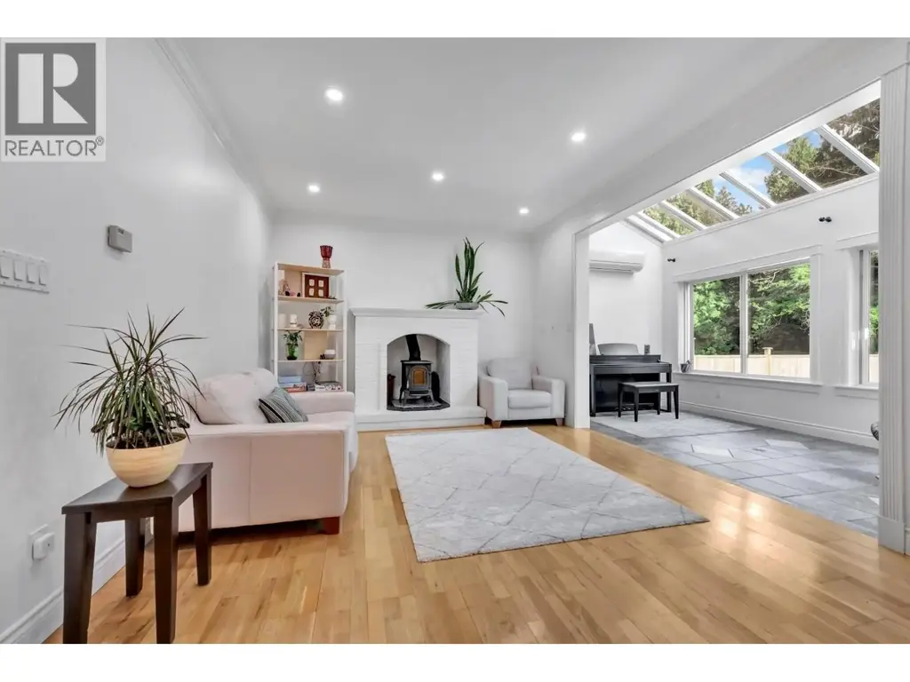 425 Tempe Crescent, North Vancouver