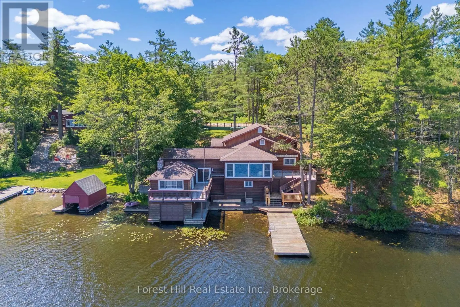 1062 Pine Lake Road, Gravenhurst (Muskoka (S))