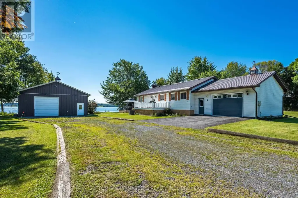 175 Pleasure Pt. Lane, Frontenac Islands (Wolfe Island)