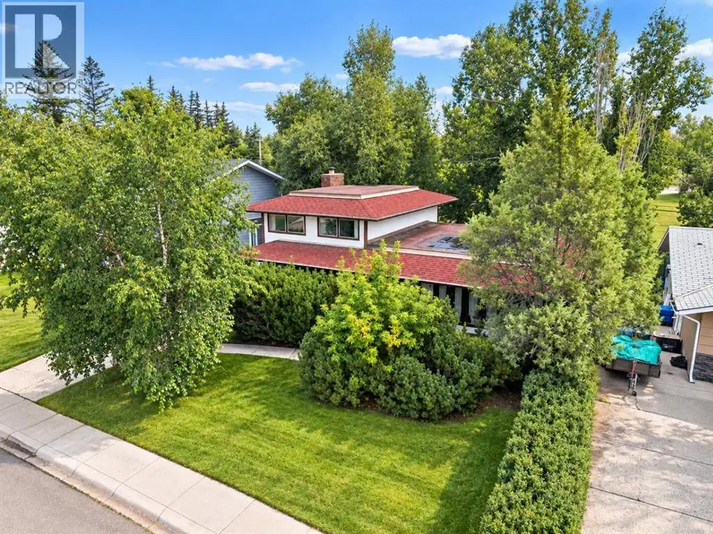 24 Mapleglade Close Se, Calgary