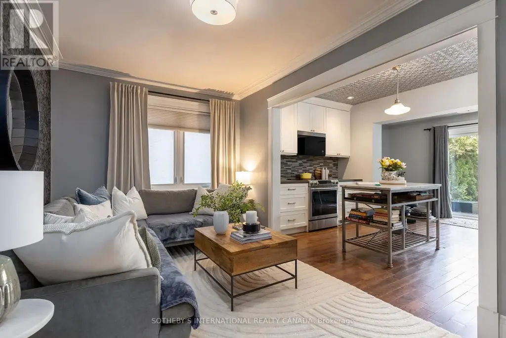 2 Rexford Road, Toronto (Runnymede-Bloor West Village)