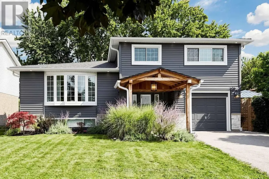 1493 Clinton Court, Burlington (Palmer)