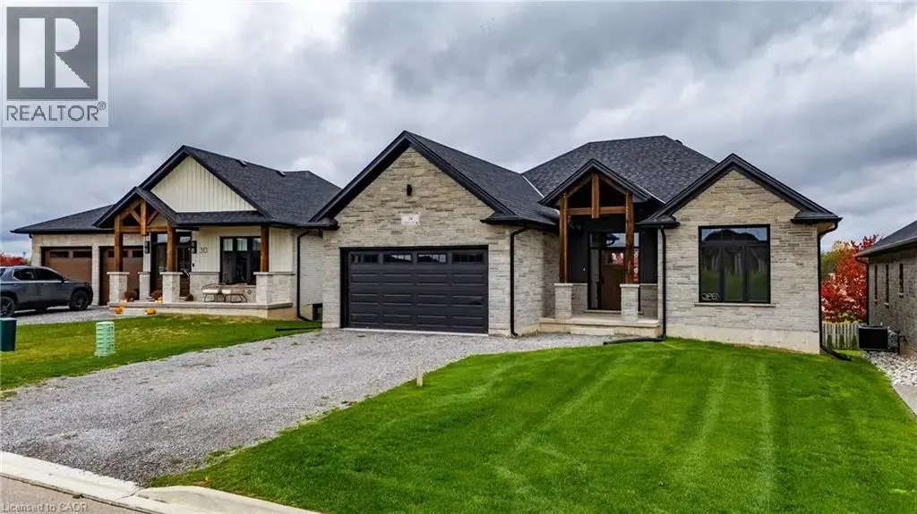 34 Andrew Avenue, Simcoe