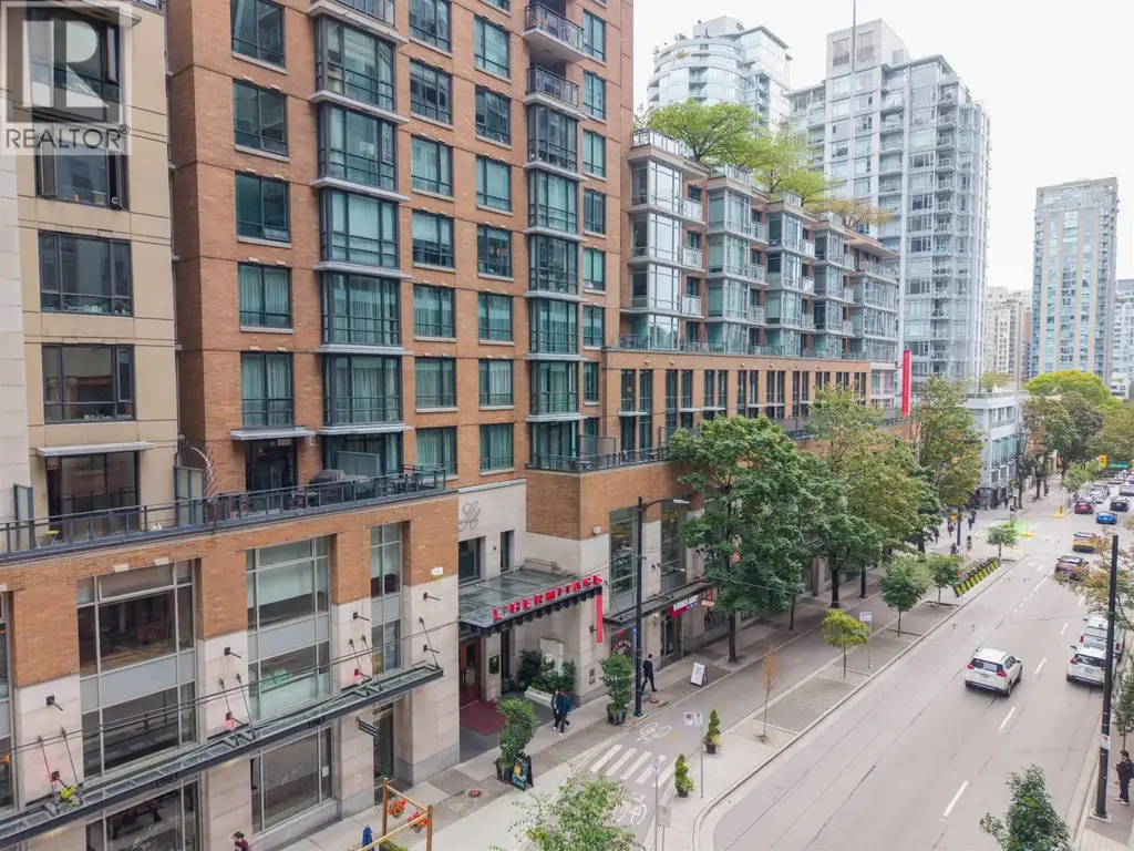2106 788 Richards Street, Vancouver