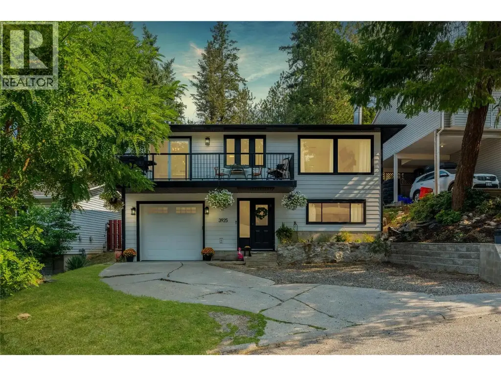 3925 Highland Park Crescent, Armstrong