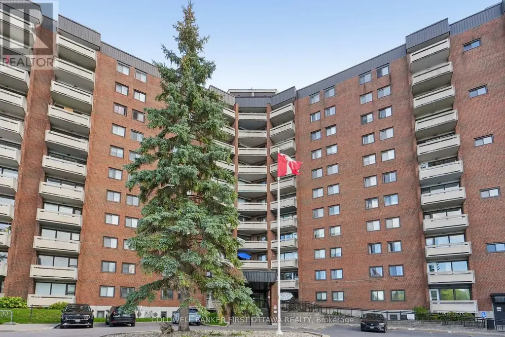 817 - 3100 Carling Avenue, Ottawa