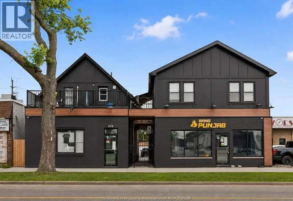 976 Howard Avenue, Windsor