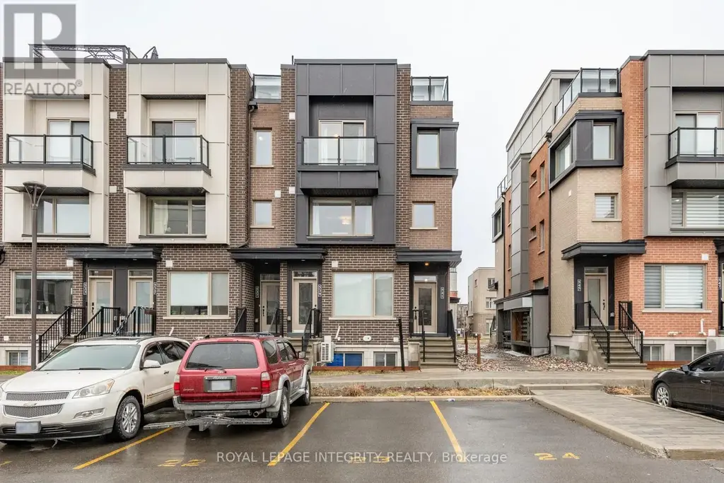 138 - 541 Takamose Private, Ottawa