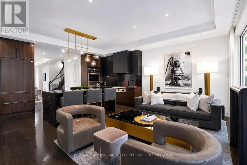 117 Scollard Street, Toronto (Annex)