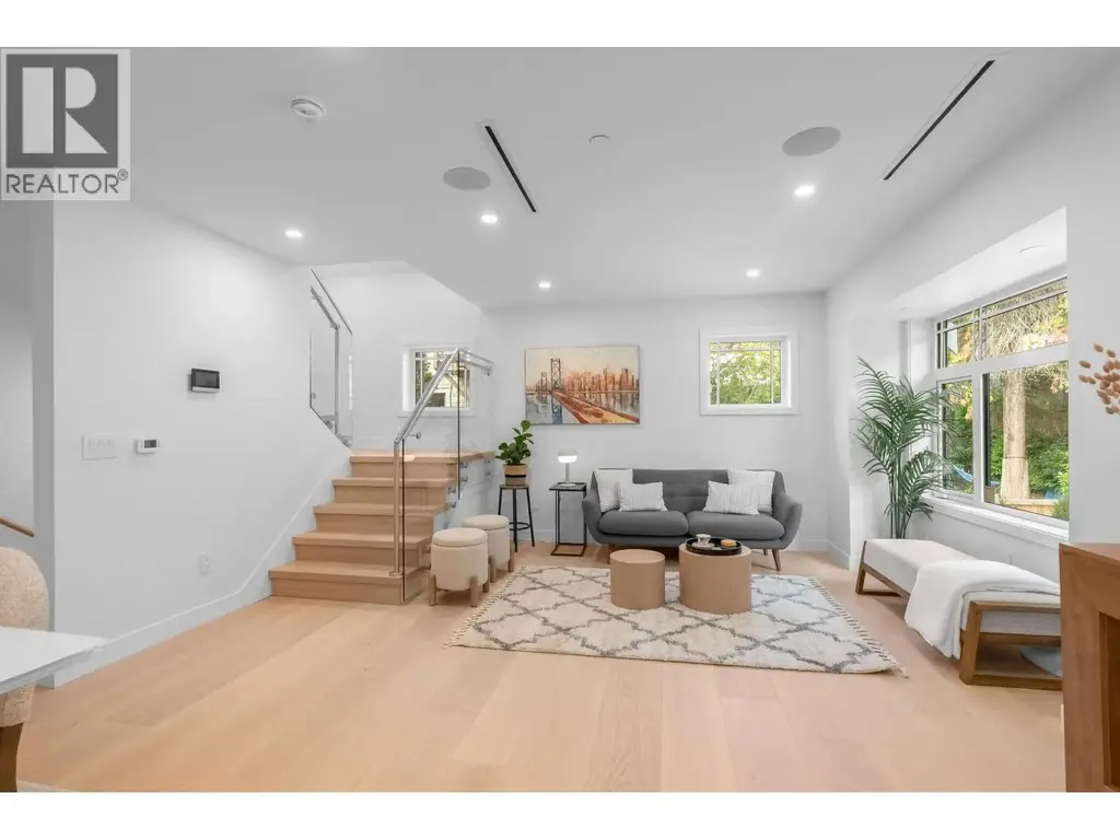 A 3672 W 1st Avenue, Vancouver