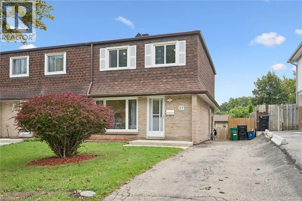 37 Shadeland Crescent, Kitchener