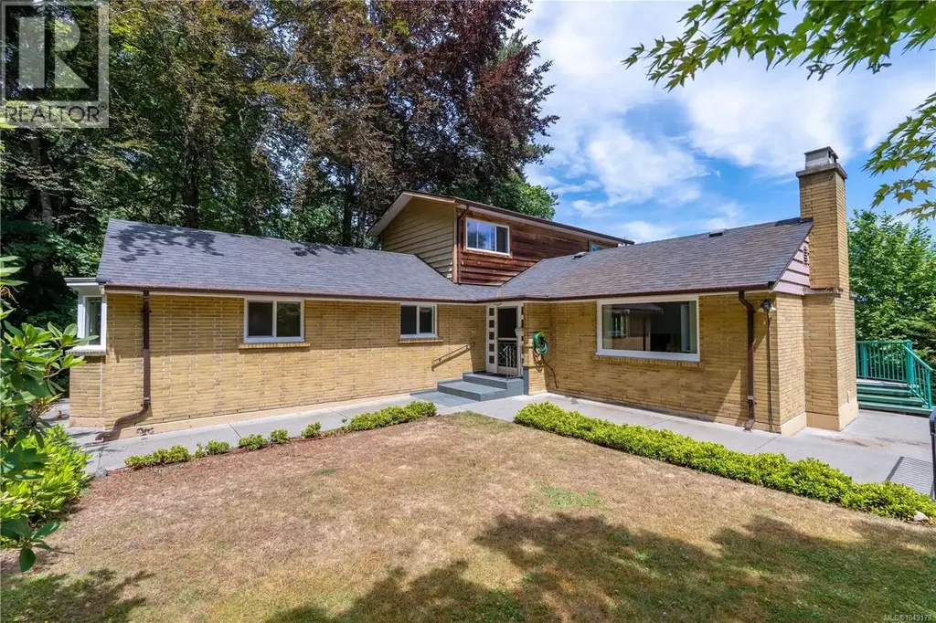 5349 Alderley Rd, Saanich