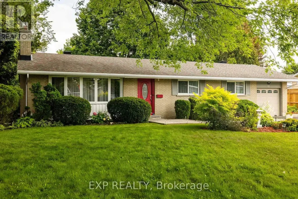 61 Ridgefield Crescent, Ottawa
