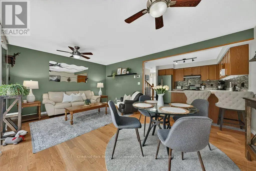48 - 31 Schroder Crescent, Guelph (Grange Road)