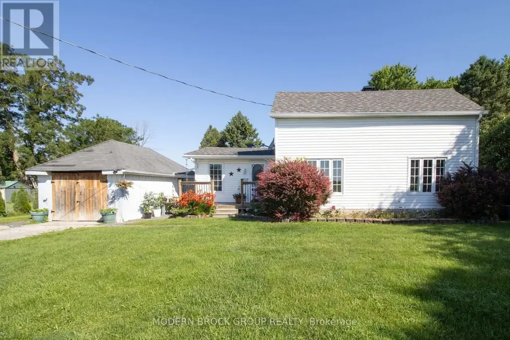 10785 Stampville Road E, South Dundas