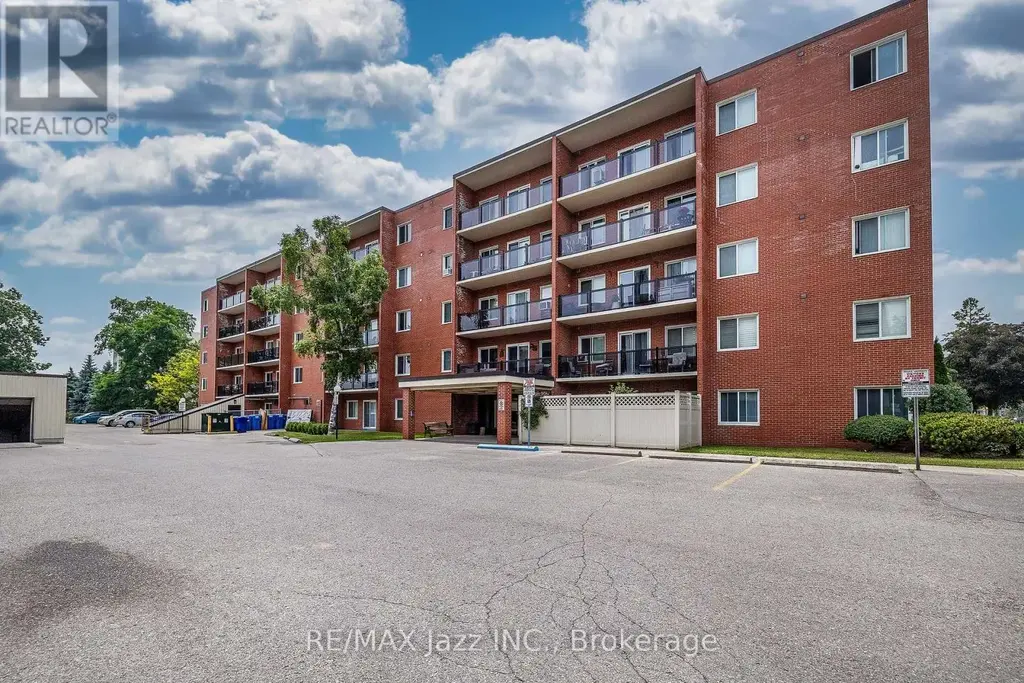 304 - 131 Taunton Road E, Oshawa (Centennial)