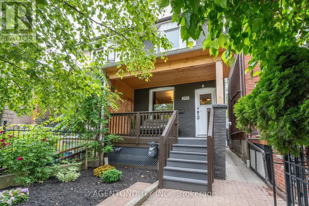 200 St Helen's Avenue, Toronto (Dufferin Grove)