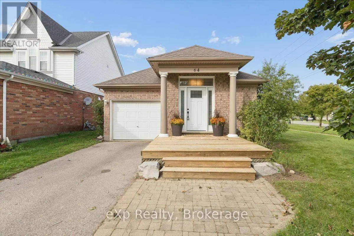64 Buckthorn Crescent, Guelph (Grange Road)