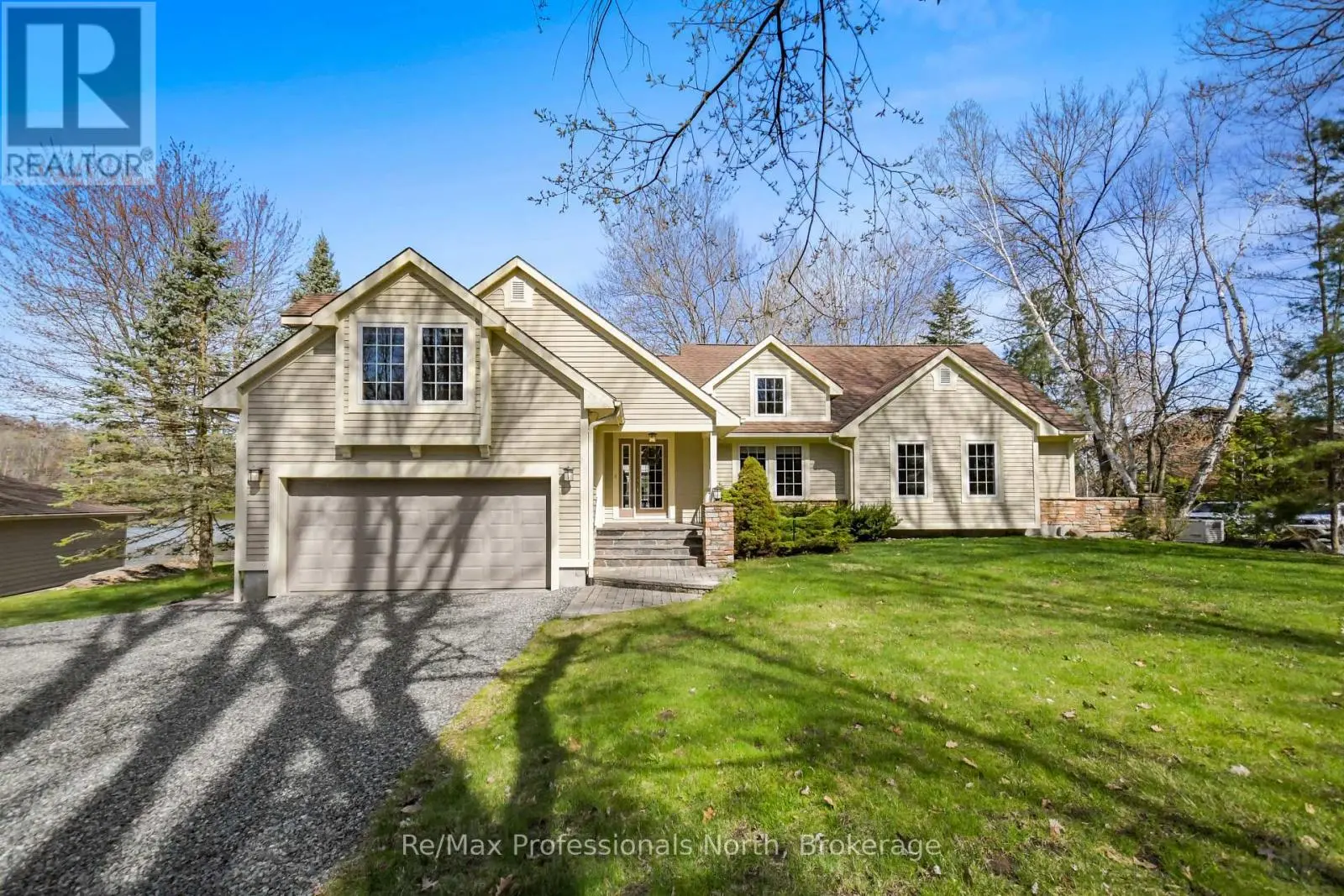 355 Loudon Point Road, Gravenhurst (Muskoka (S))