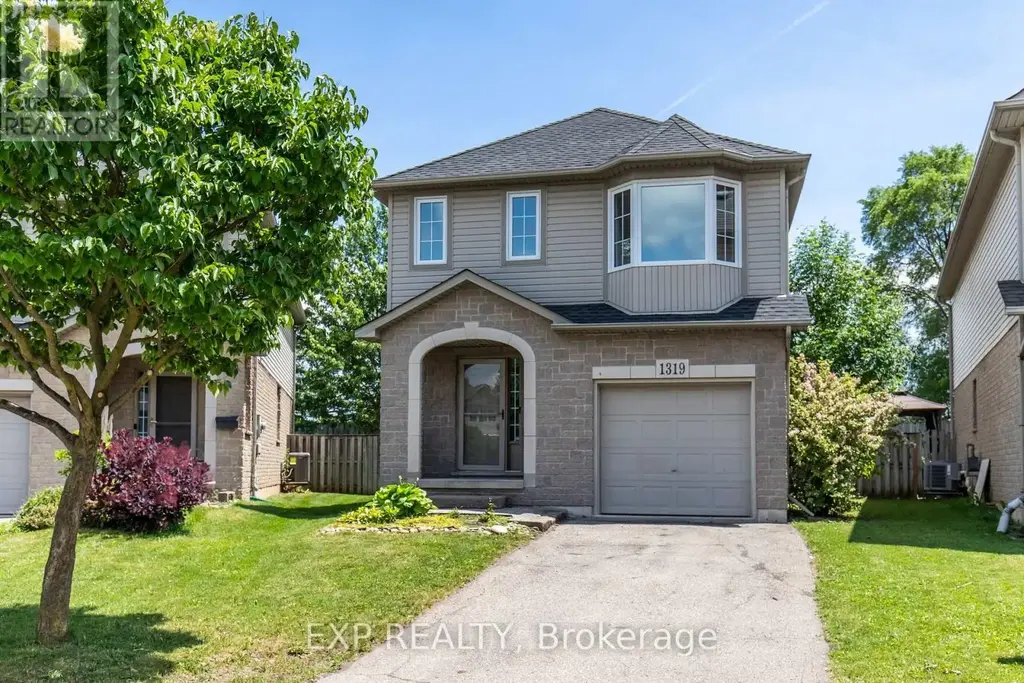 1319 Bonnie Court, Burlington (Freeman)