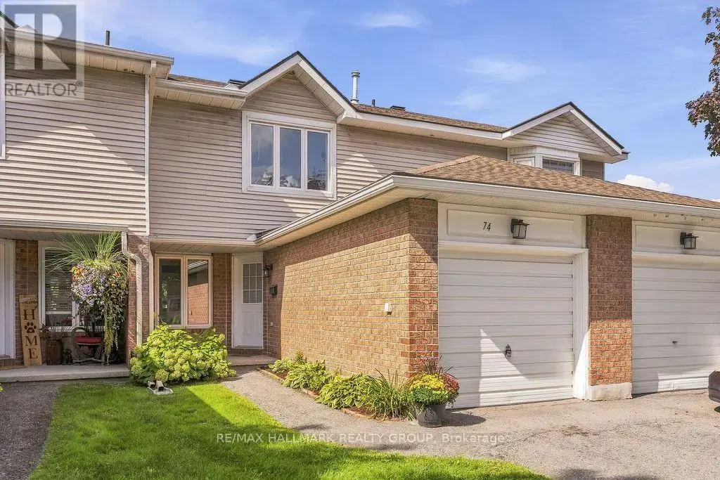64 - 74 Welsh Private, Ottawa
