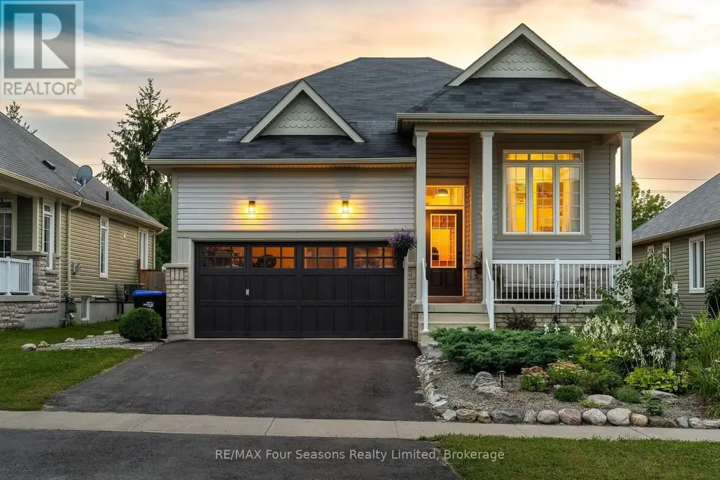 32 Christy Drive, Wasaga Beach